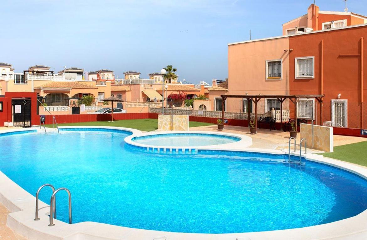 Bungalow La Herrada Los Montesinos Εξωτερικό φωτογραφία